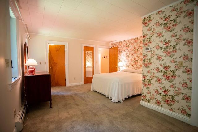 8 Douglas Road, Essex, VT 05452