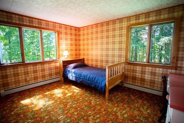 8 Douglas Road, Essex, VT 05452