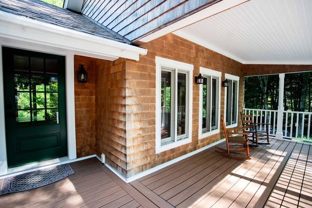 8 Douglas Road, Essex, VT 05452