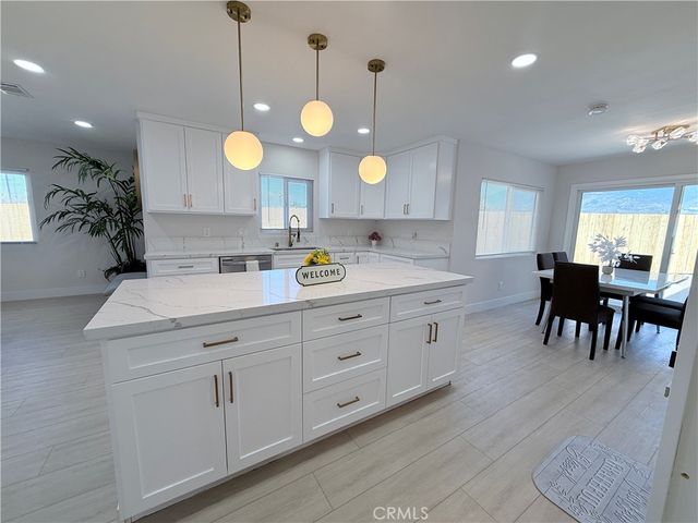 972 E LYNWOOD, San Bernardino, CA 92404