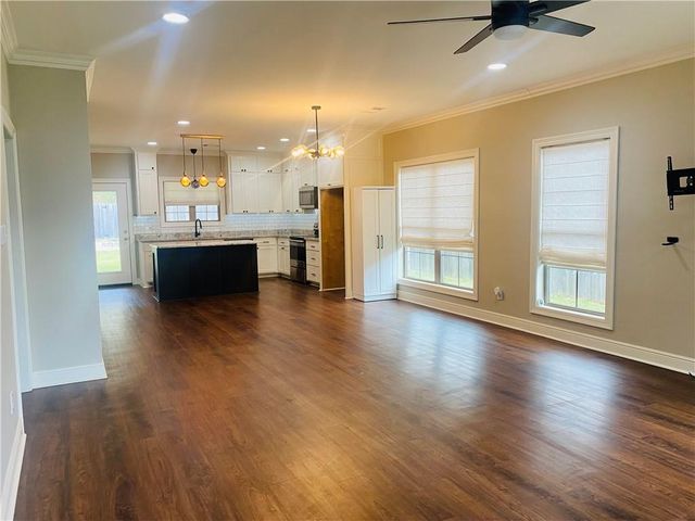 4441 HATHERN Drive, Pineville, LA 71360