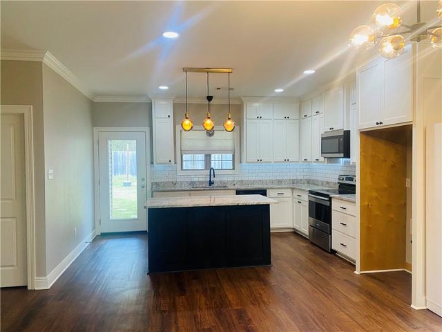 4441 HATHERN Drive, Pineville, LA 71360