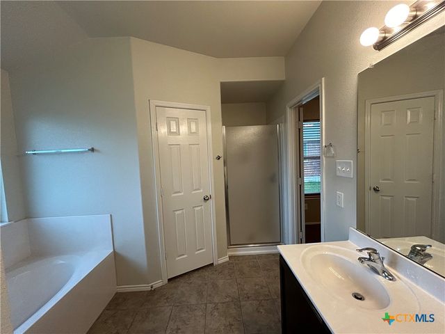 202 Splawn Ranch Road, Killeen, TX 76542