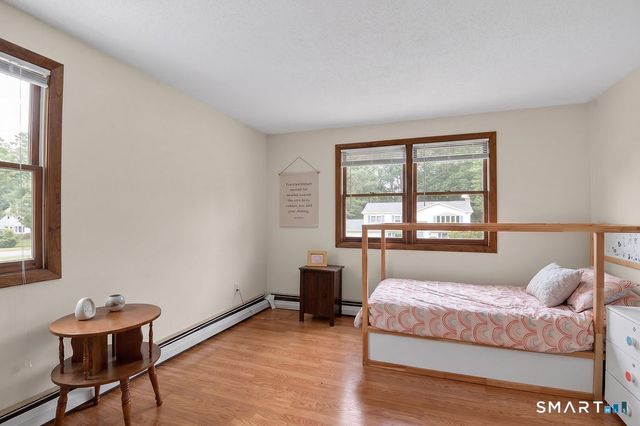 20 Jade Circle, Southington, CT 06489