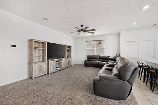 54 Tome Vista Drive, Los Lunas, NM 87031