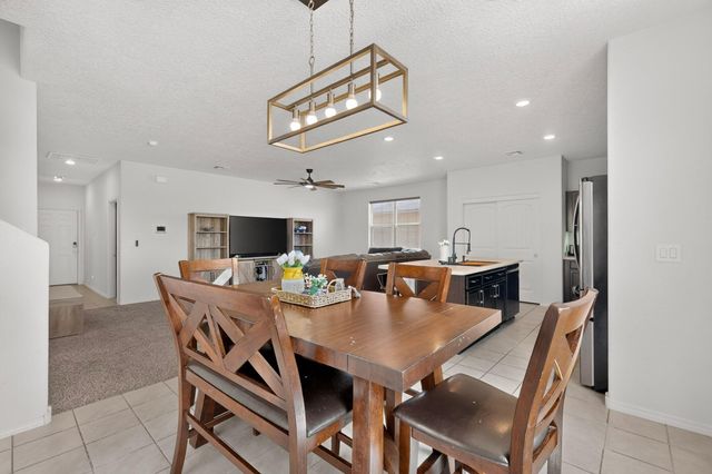 54 Tome Vista Drive, Los Lunas, NM 87031