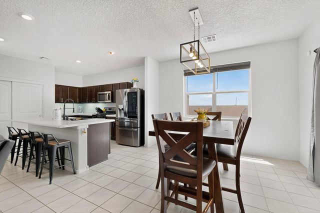54 Tome Vista Drive, Los Lunas, NM 87031