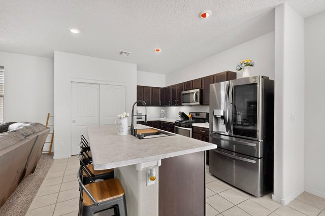 54 Tome Vista Drive, Los Lunas, NM 87031