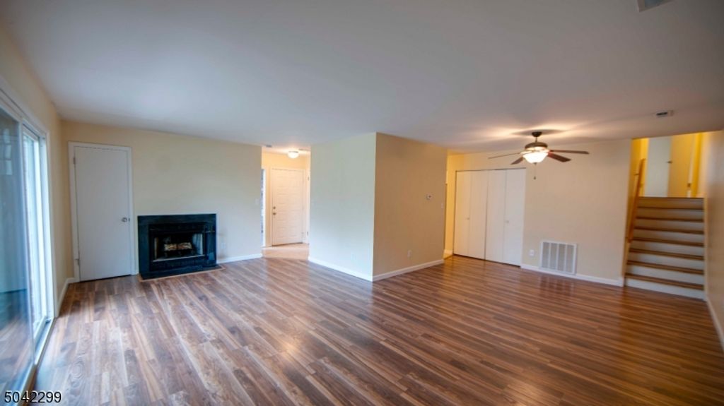 22 Sam Bonnell Dr, Union Twp., NJ 08809