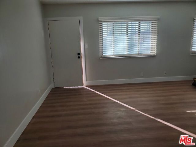 811 W 97th Street, Los Angeles, CA 90044