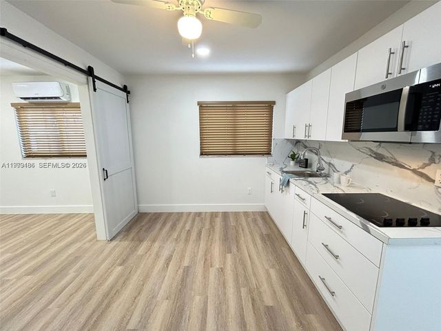 142 NW 21st Ave 3, Miami, FL 33125