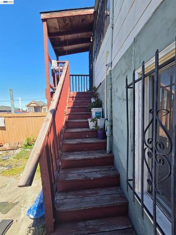 2859 E 9th Street, Oakland, CA 94601