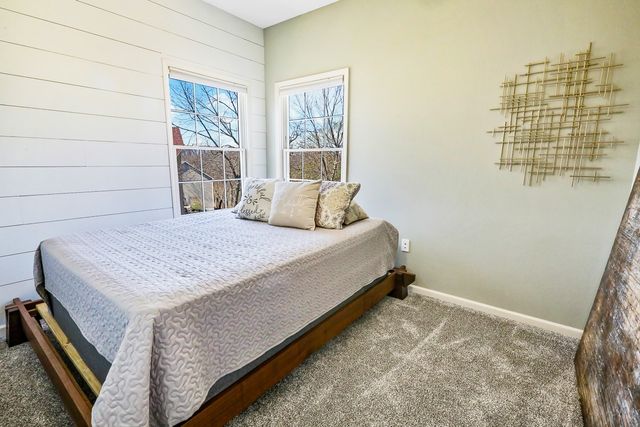 2312 Drenthe Laan Lane, Pella, IA 50219