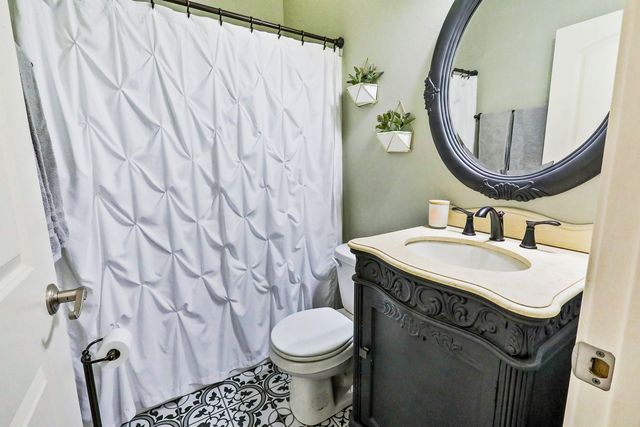 2312 Drenthe Laan Lane, Pella, IA 50219