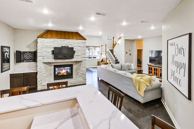 2312 Drenthe Laan Lane, Pella, IA 50219