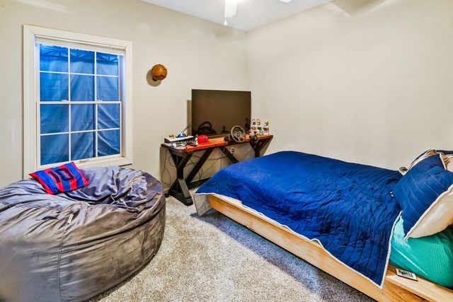 2312 Drenthe Laan Lane, Pella, IA 50219