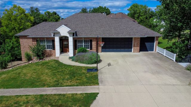 2312 Drenthe Laan Lane, Pella, IA 50219