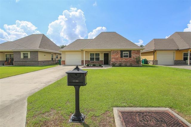 625 Hawkins Street, Westlake, LA 70669