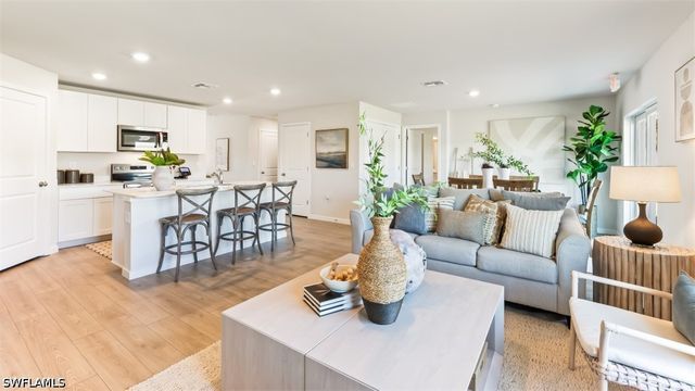 537 Ilaria CT, Lehigh Acres, FL 33936