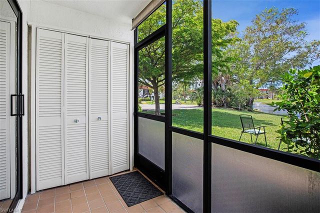 4257 27th CT SW 102, Naples, FL 34116