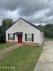 677 E Lincoln Rd, Alcoa, TN 37701