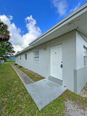 1107 N 21st Street A, Fort Pierce, FL 34950