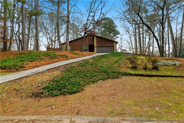 3983 Cripple Creek NW Drive, Kennesaw, GA 30144