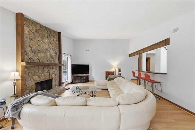 3983 Cripple Creek NW Drive, Kennesaw, GA 30144