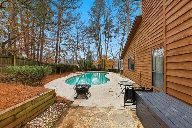 3983 Cripple Creek NW Drive, Kennesaw, GA 30144