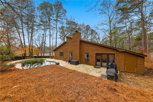 3983 Cripple Creek NW Drive, Kennesaw, GA 30144