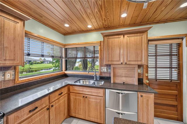 166 MARK TWAIN LANE, Rotonda West, FL 33947