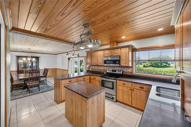 166 MARK TWAIN LANE, Rotonda West, FL 33947