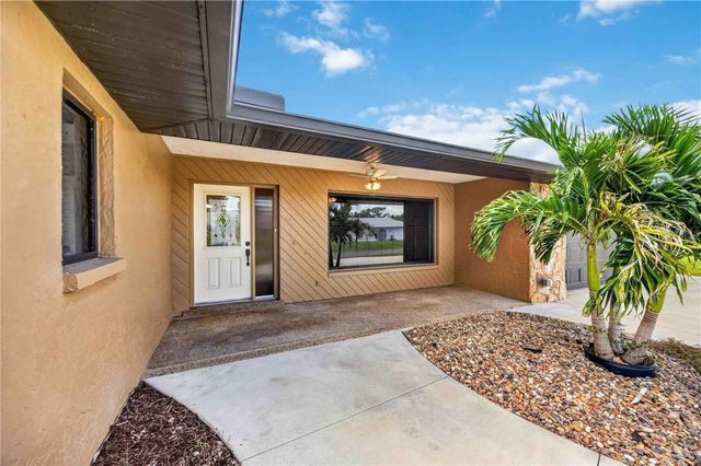 166 MARK TWAIN LANE, Rotonda West, FL 33947