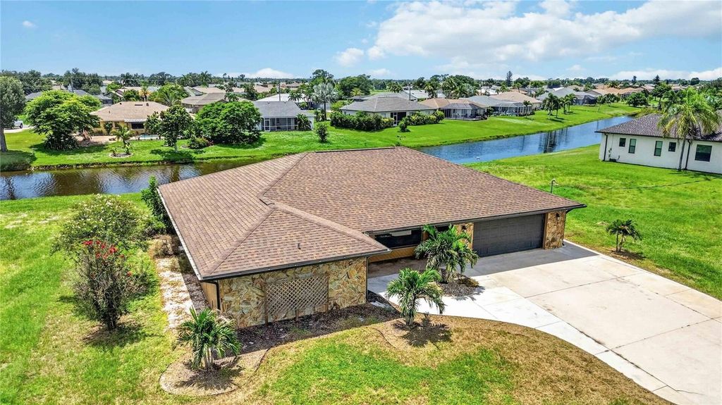 166 MARK TWAIN LANE, Rotonda West, FL 33947