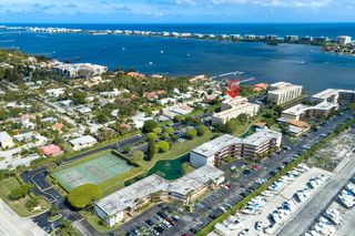 890 N Federal Highway 406, Lantana, FL 33462