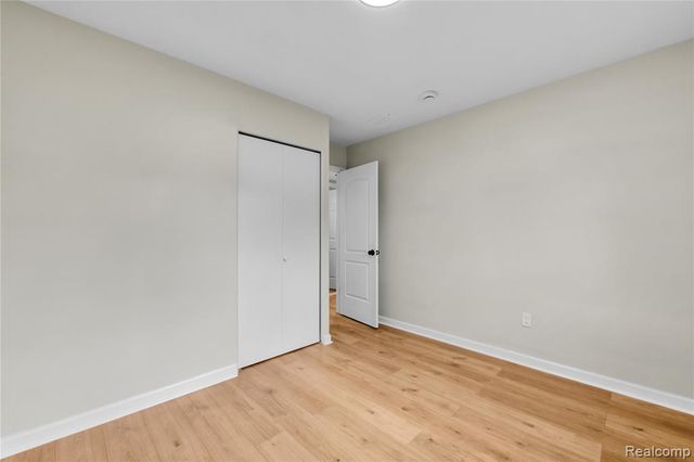 21732 Wellington Avenue, Warren, MI 48089