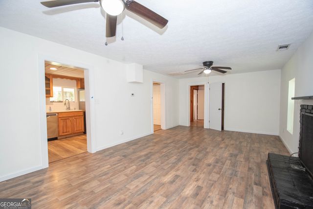 247 Ball Street, Moreland, GA 30259