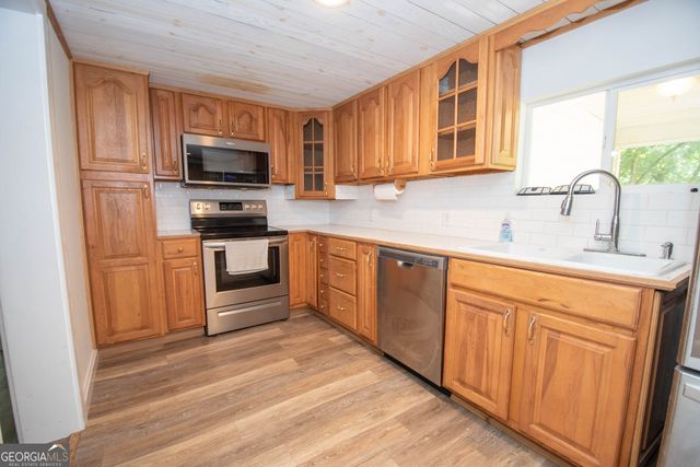 247 Ball Street, Moreland, GA 30259