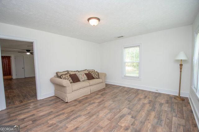 247 Ball Street, Moreland, GA 30259