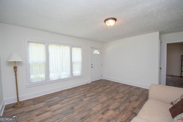 247 Ball Street, Moreland, GA 30259
