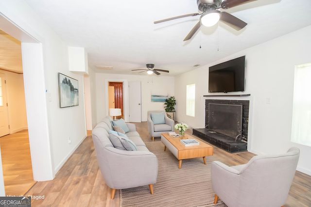 247 Ball Street, Moreland, GA 30259