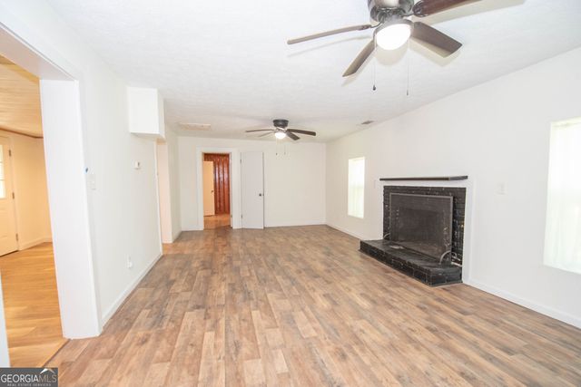 247 Ball Street, Moreland, GA 30259