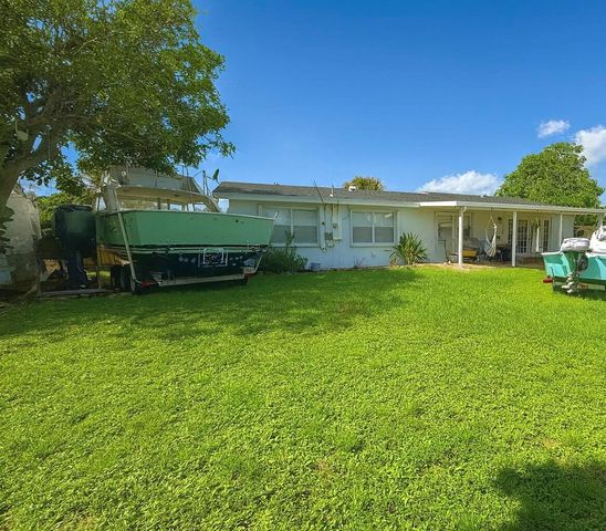 2530 Myrica Road, West Palm Beach, FL 33406