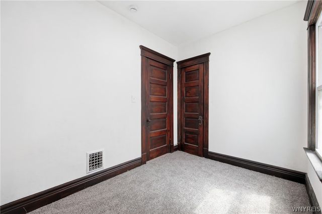 20 Garfield Street, Buffalo, NY 14207