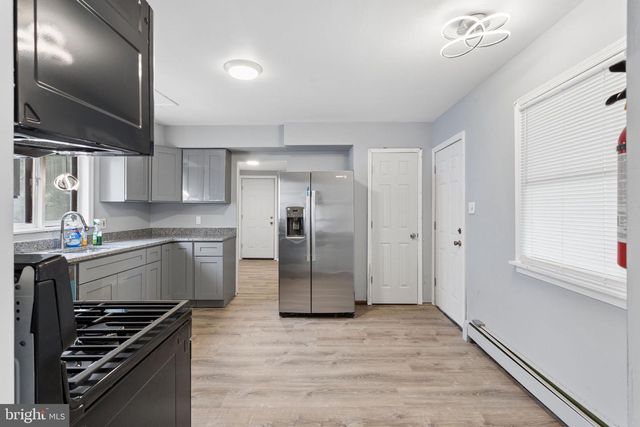 602 BORDENTOWN RD, Burlington, NJ 08016