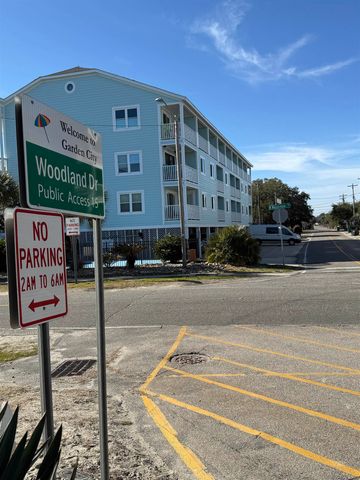 373 Silver Sands Ln., Murrells Inlet, SC 29576