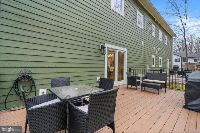 13537 HANGING ROCK LN, Lovettsville, VA 20180