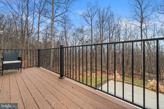 13537 HANGING ROCK LN, Lovettsville, VA 20180