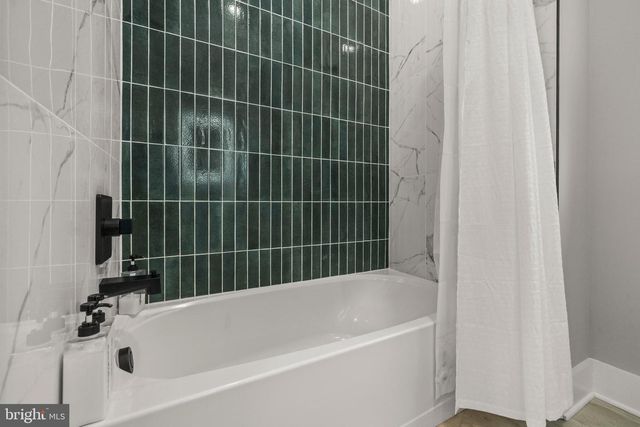 13537 HANGING ROCK LN, Lovettsville, VA 20180