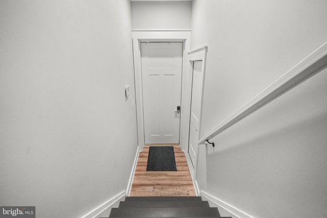 13537 HANGING ROCK LN, Lovettsville, VA 20180